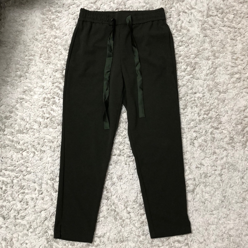 Front tie jogger